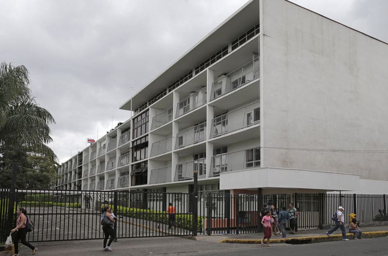 Hospital de Niños recibe a diario a jóvenes que se autolesionan – Costa Rica